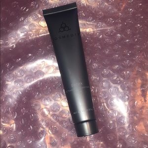 Cosmedix detox activated charcoal mask